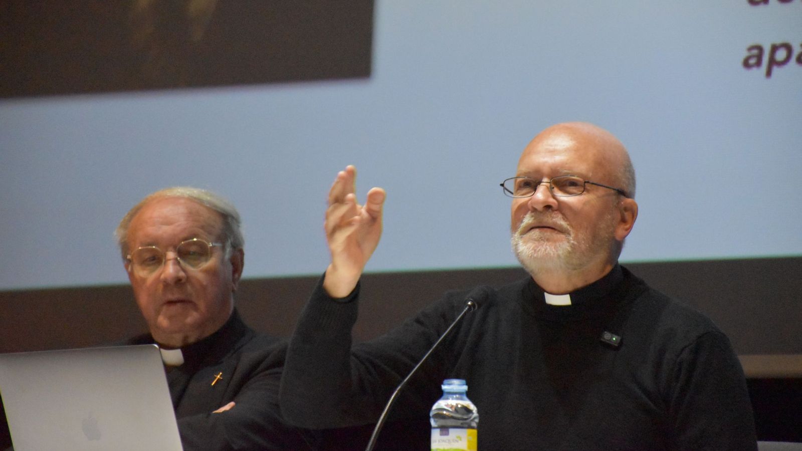 Ponencia del padre Emilio Lavaniegos