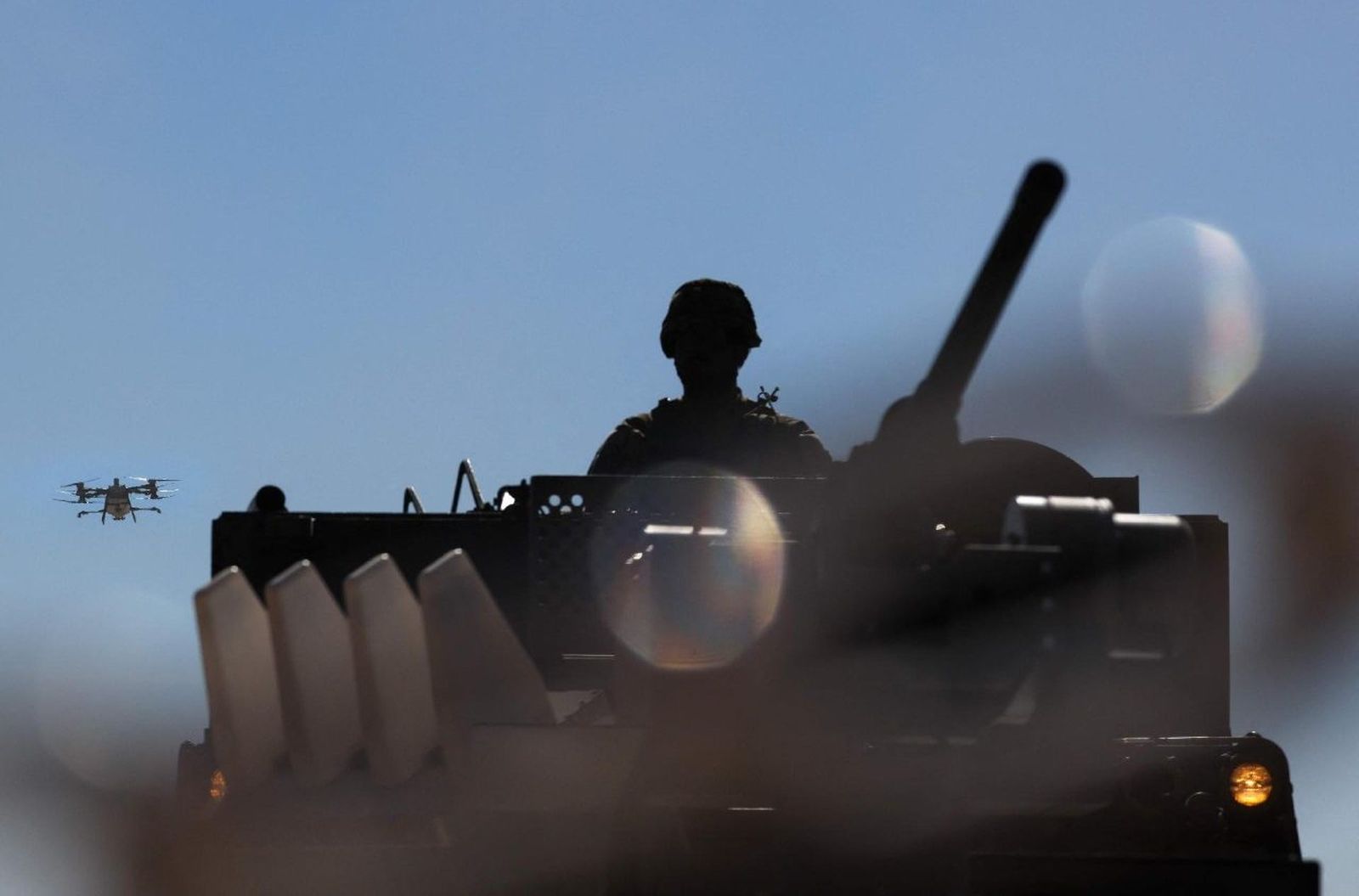 Las armas no garantizan la paz