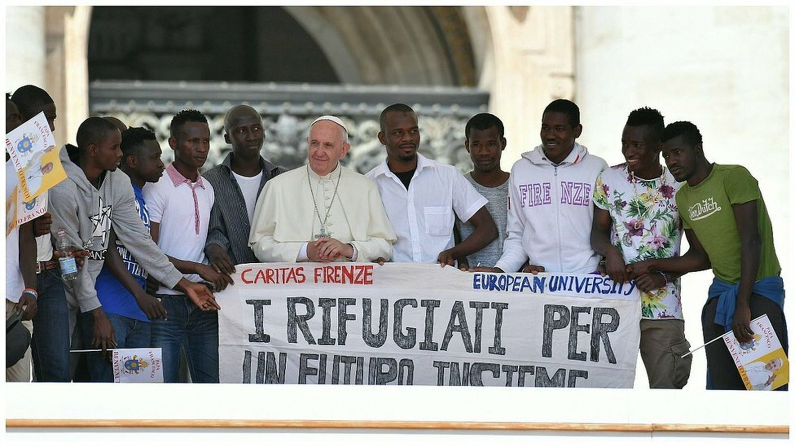 El Papa, con los refugiados