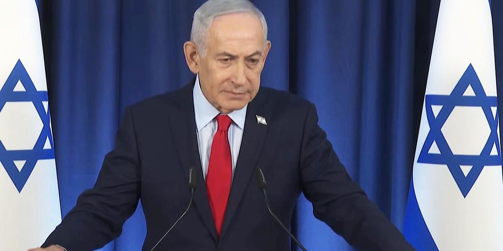 Jesús no es superior a Gengis Khan