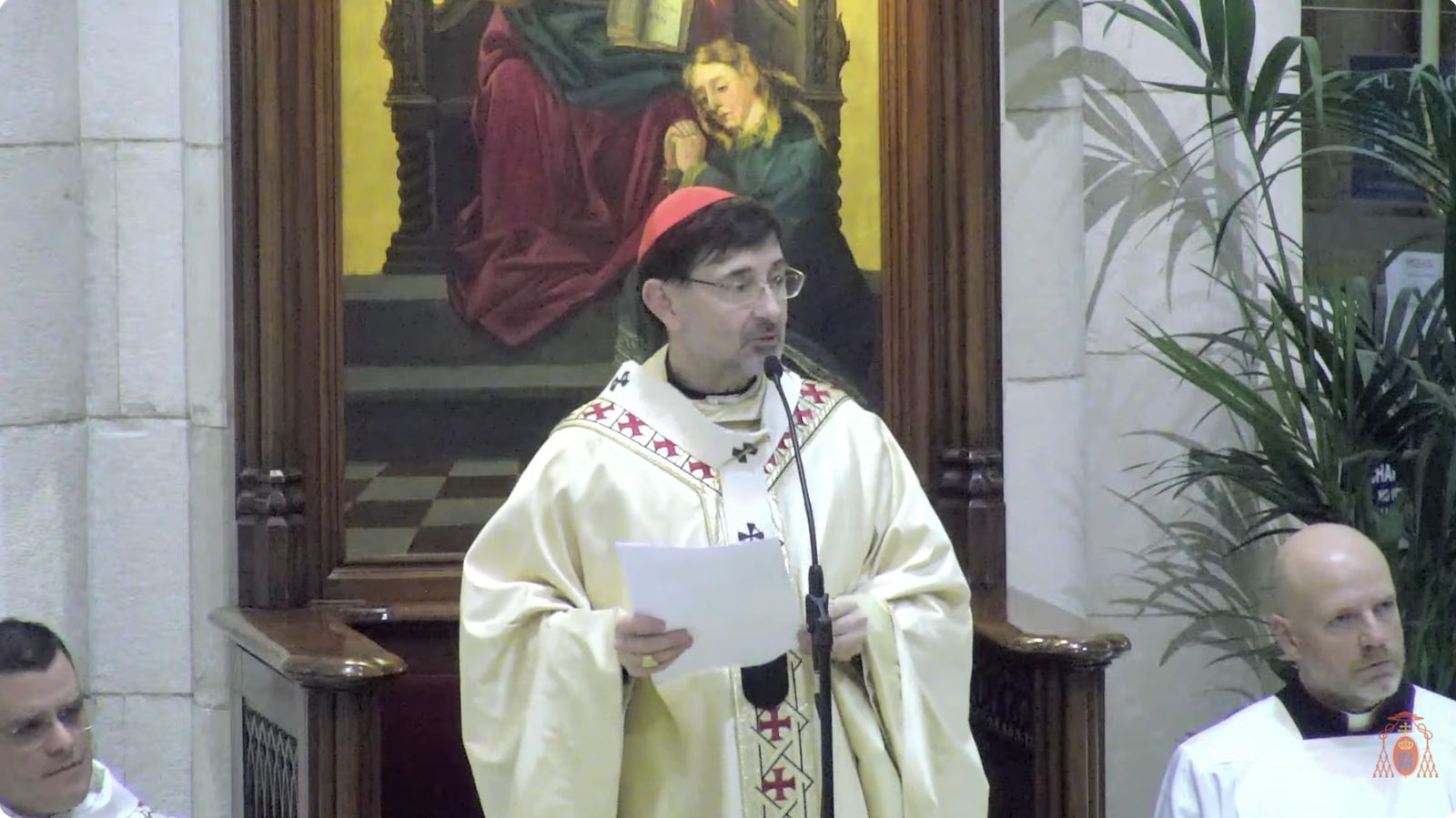 Cobo lee su homilía