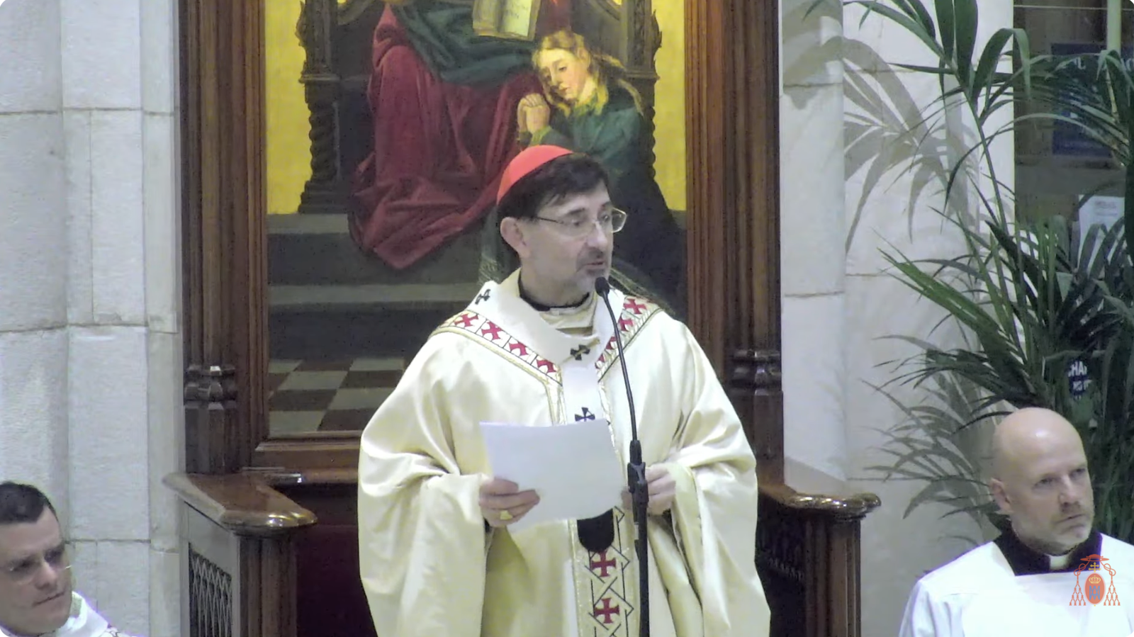 Cobo lee su homilía