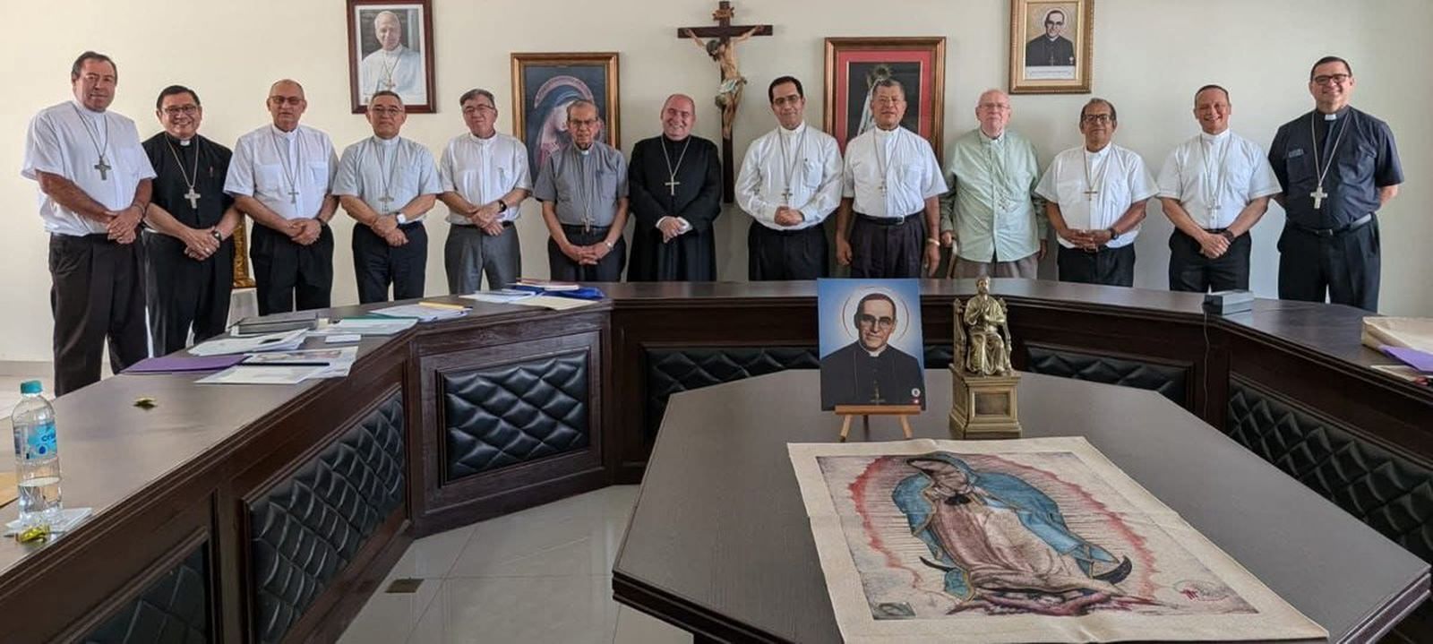 Obispos de El Salvador