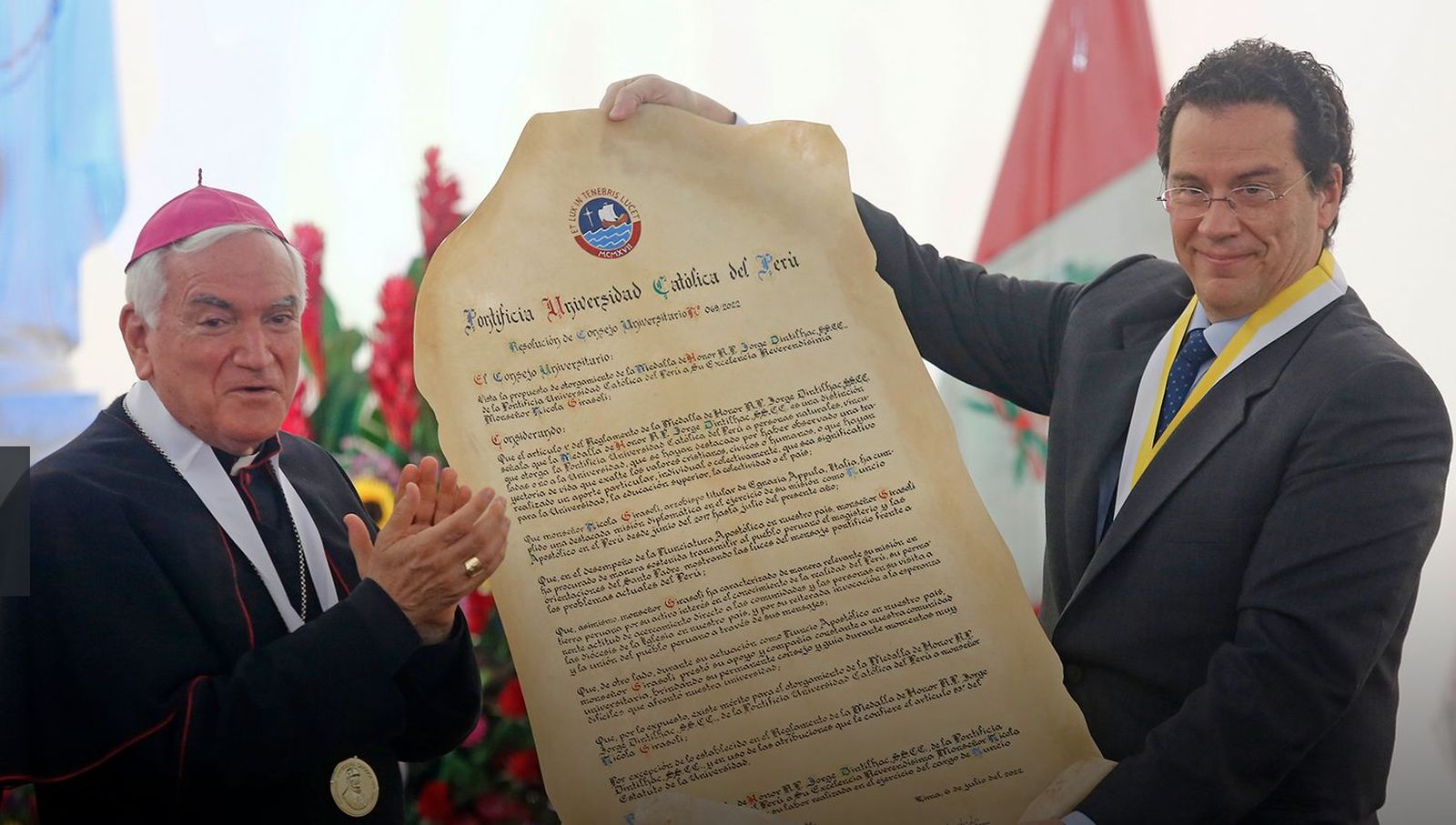 Homenaje a Girasoli de la PUCP