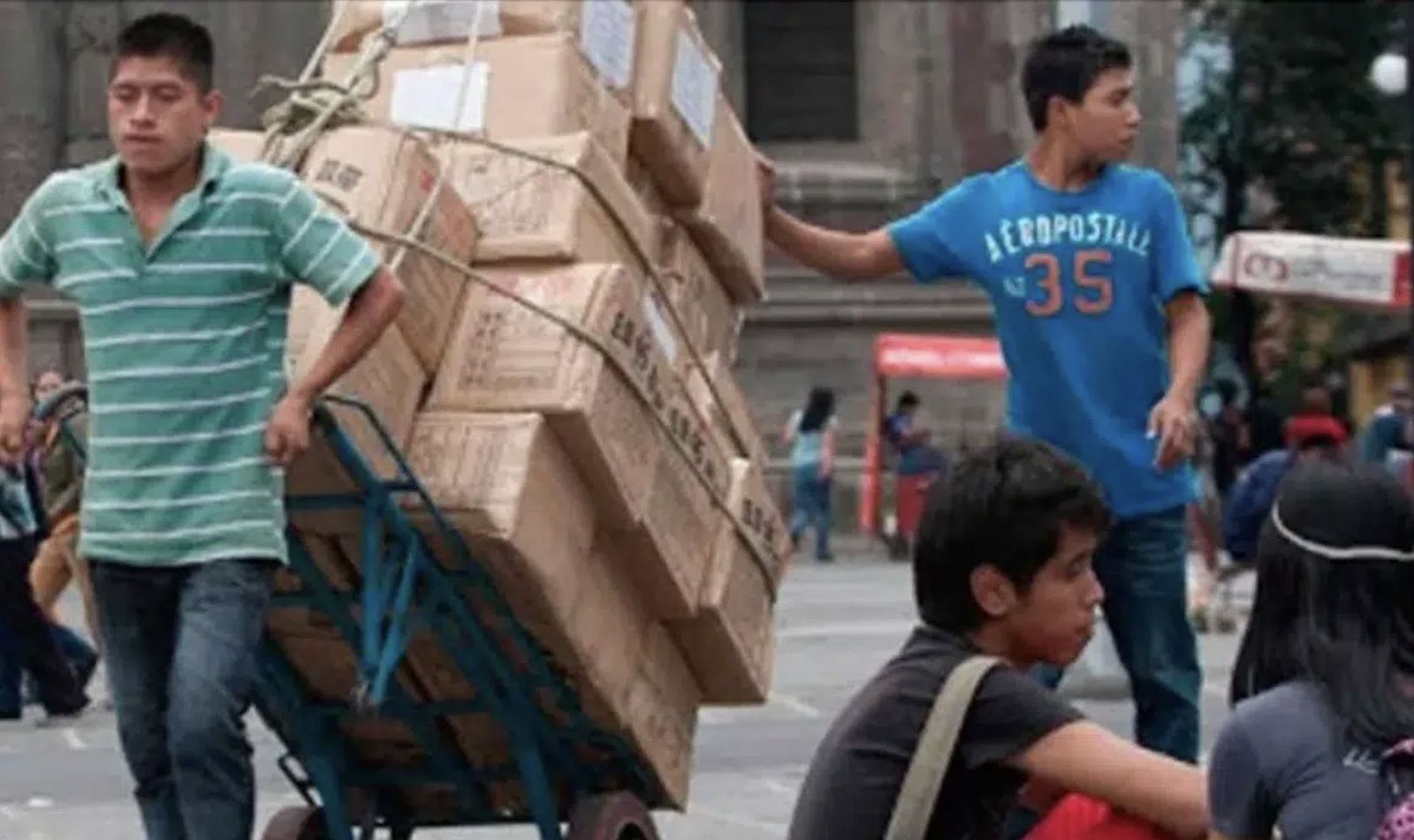 Tres de cada diez personas trabajan en el sector informal en México