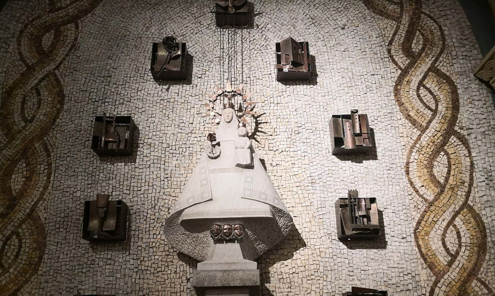 Virgen de la Iglesia de San Pedro de Gijón