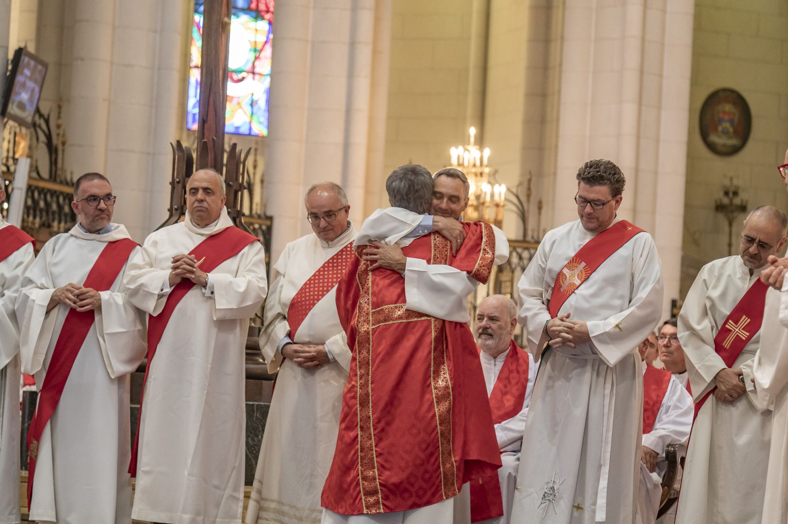 2024-06-29-ordenaciones-diconos-permanentes_53827608204_o-scaled