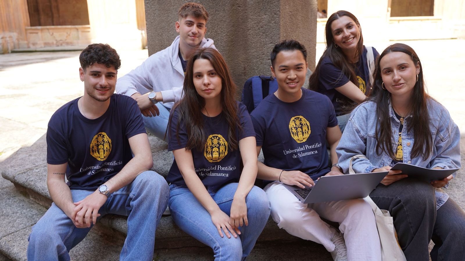 Grupo de estudiantes de la UPSA