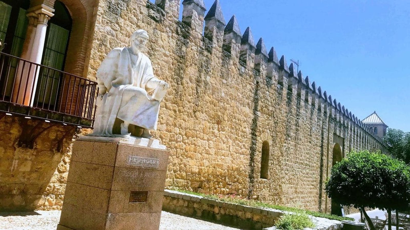 Estatua de Averroes en Córdoba