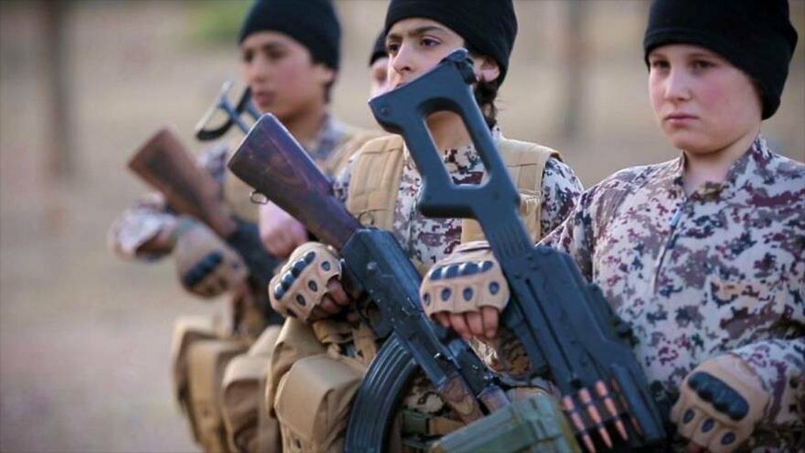 Niños sirios reclutados por Daesh