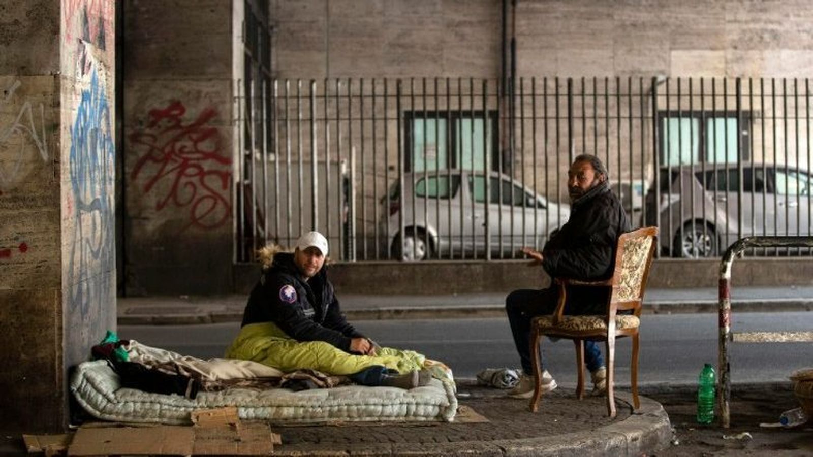 Un camión cargado de comida para los pobres