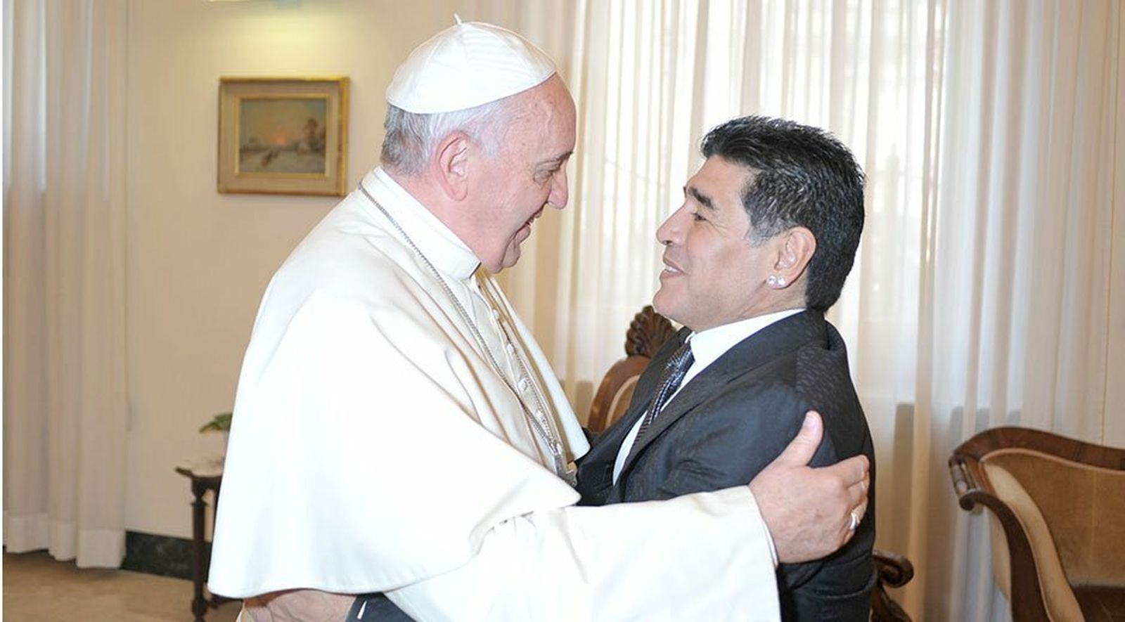 El Papa y Maradona