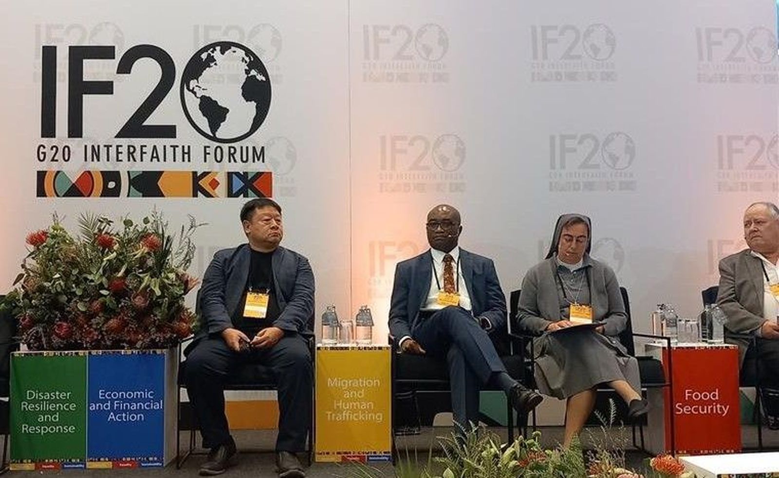 Alessandra Smerilli en la cumbre del G20