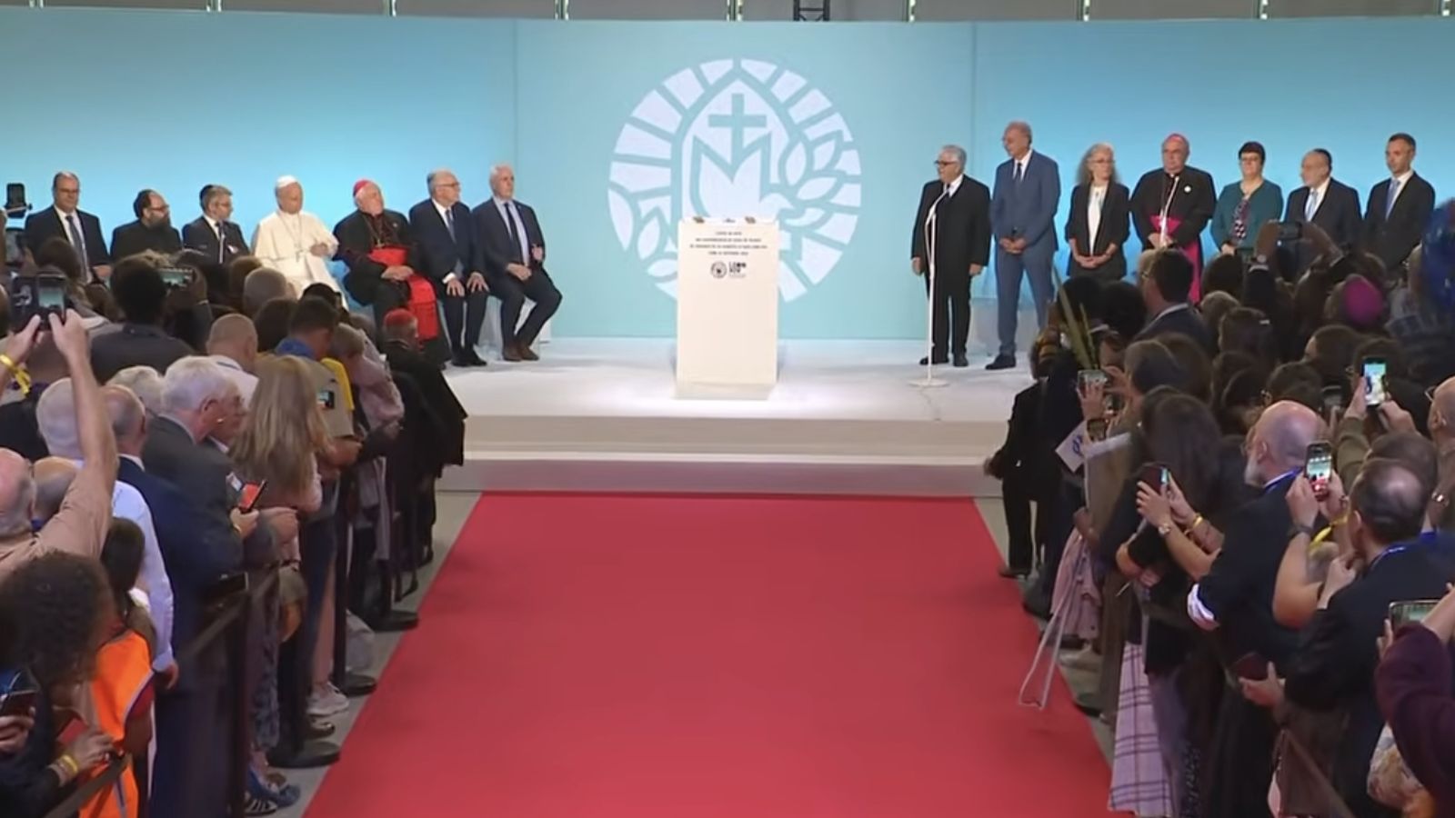 Lectura al llamamiento de las religiones francesas por la paz