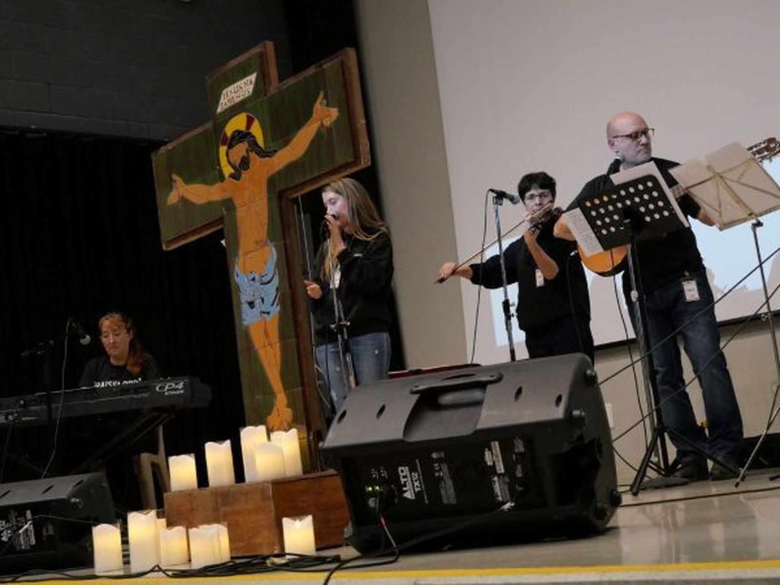 Praiselord Group Music