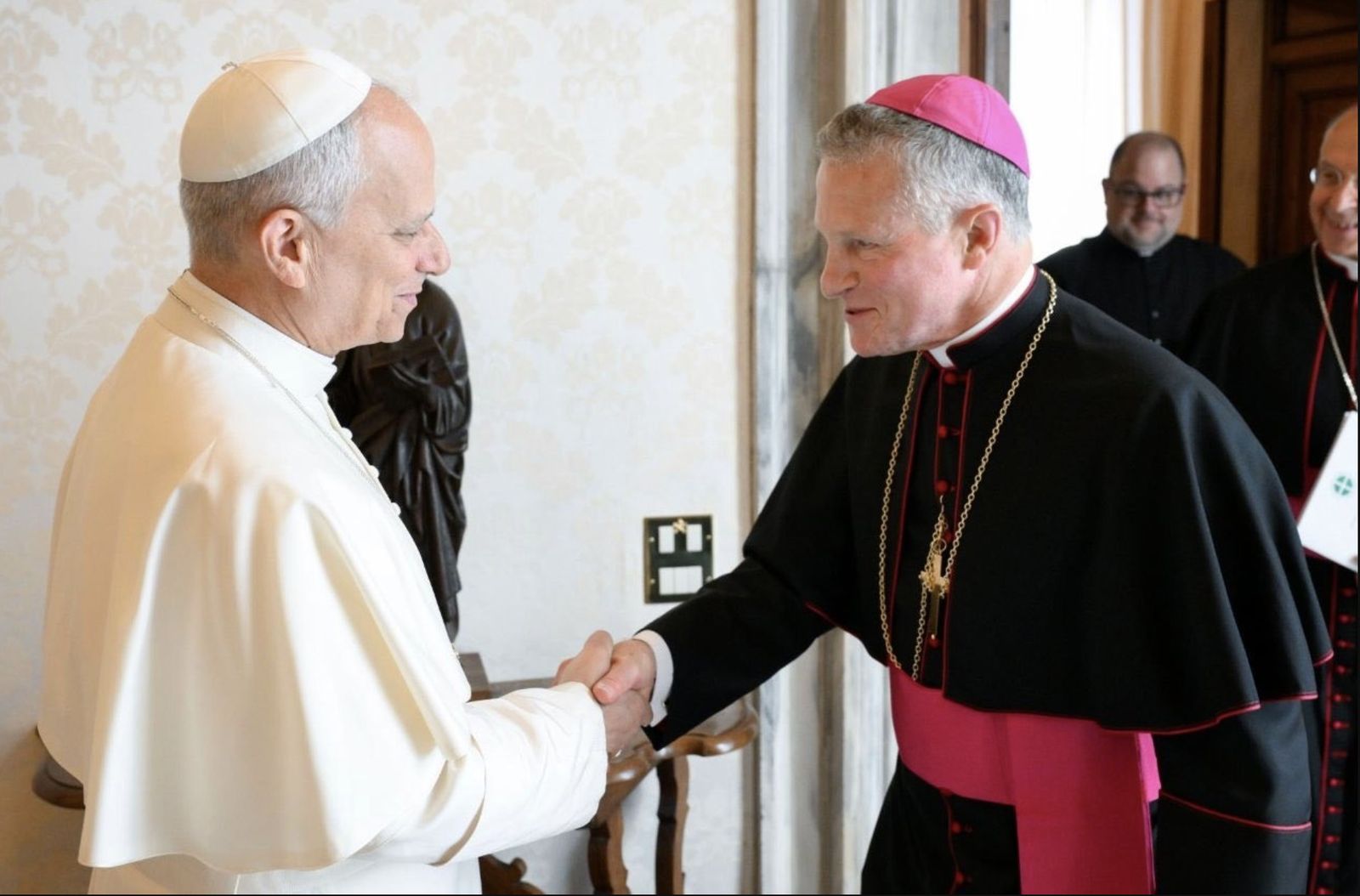 Broglio saluda al papa León XIV